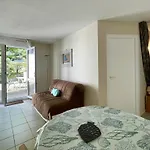 Appartement T2 Avec Grande Terrasse Sans Vis à Vis, Parking Privatif, à 100m Des Plages - Fr-1-420-47
