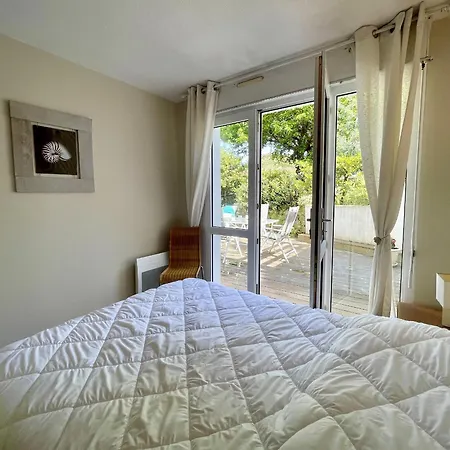 アパート T2 Avec Grande Terrasse Sans Vis A Vis, Parking Privatif, A 100m Des Plages - Fr-1-420-47