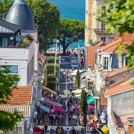 T2 Avec Grande Terrasse Sans Vis à Vis, Parking Privatif, à 100m Des Plages - Fr-1-420-47