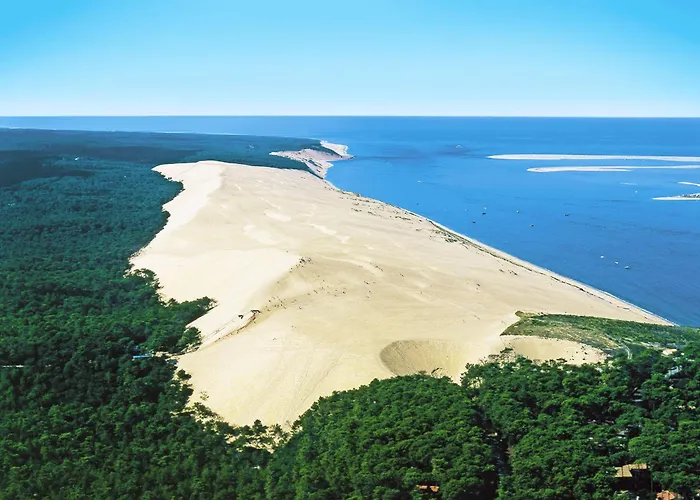 T2 Avec Grande Terrasse Sans Vis A Vis, Parking Privatif, A 100m Des Plages - Fr-1-420-47